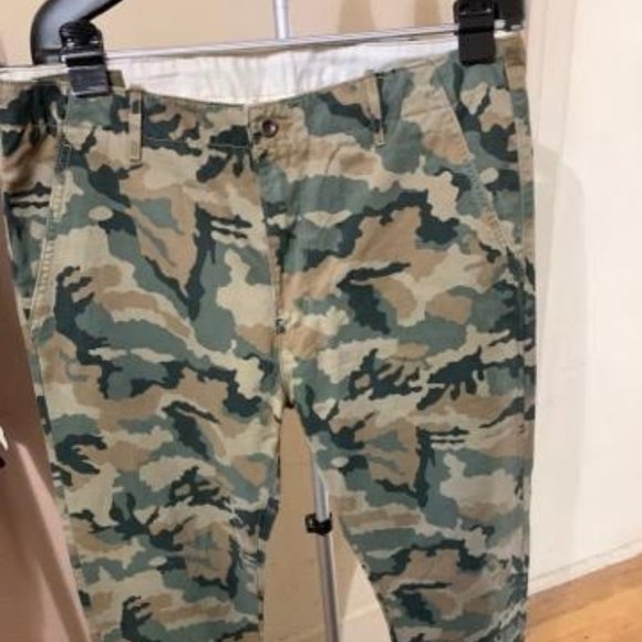 Levi Stauss Camo Pants - Picture 1 of 8